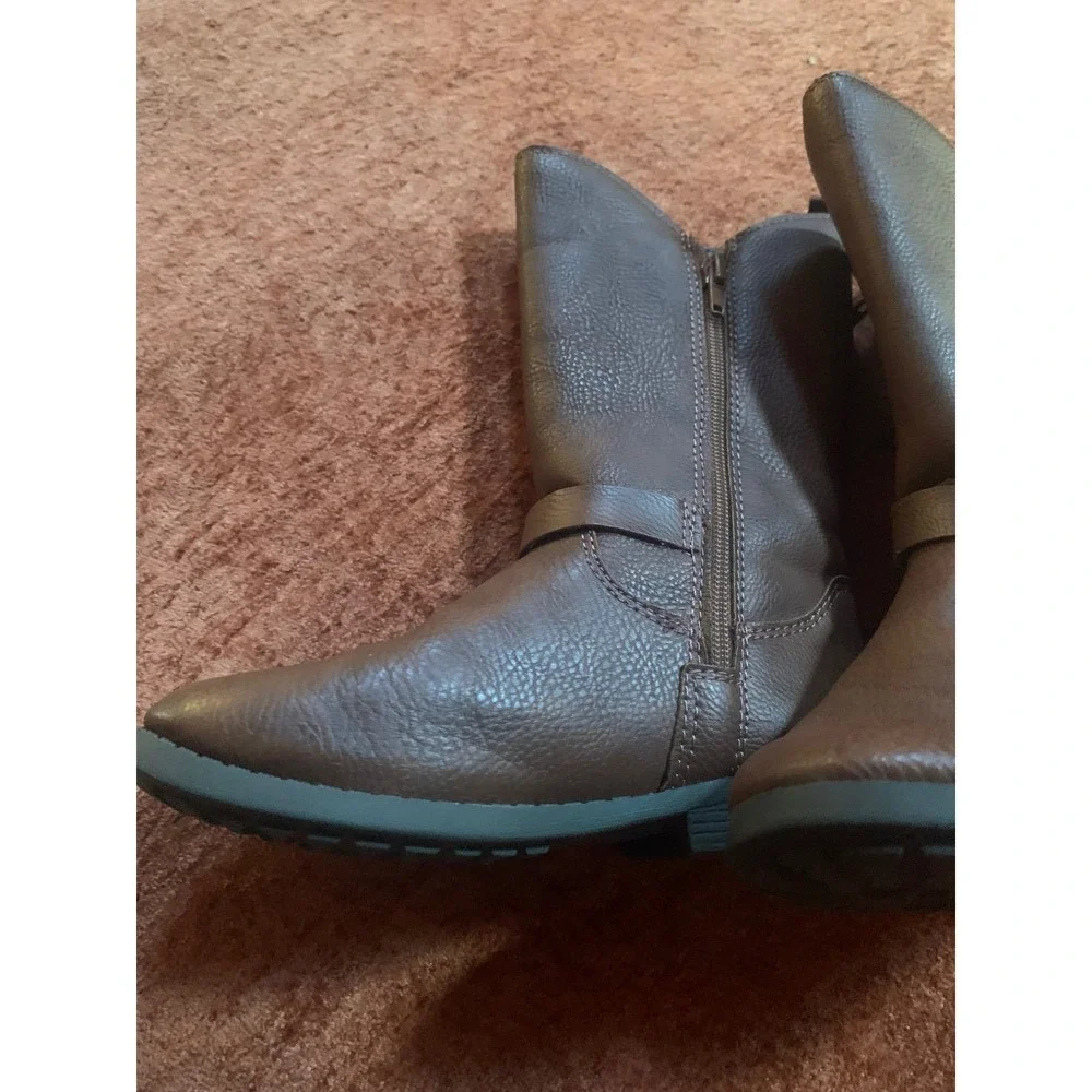 OshKosh Bgosh Lumi Brown Faux Leather Tall Buckle Boots Kids Size 12M OF20S08B